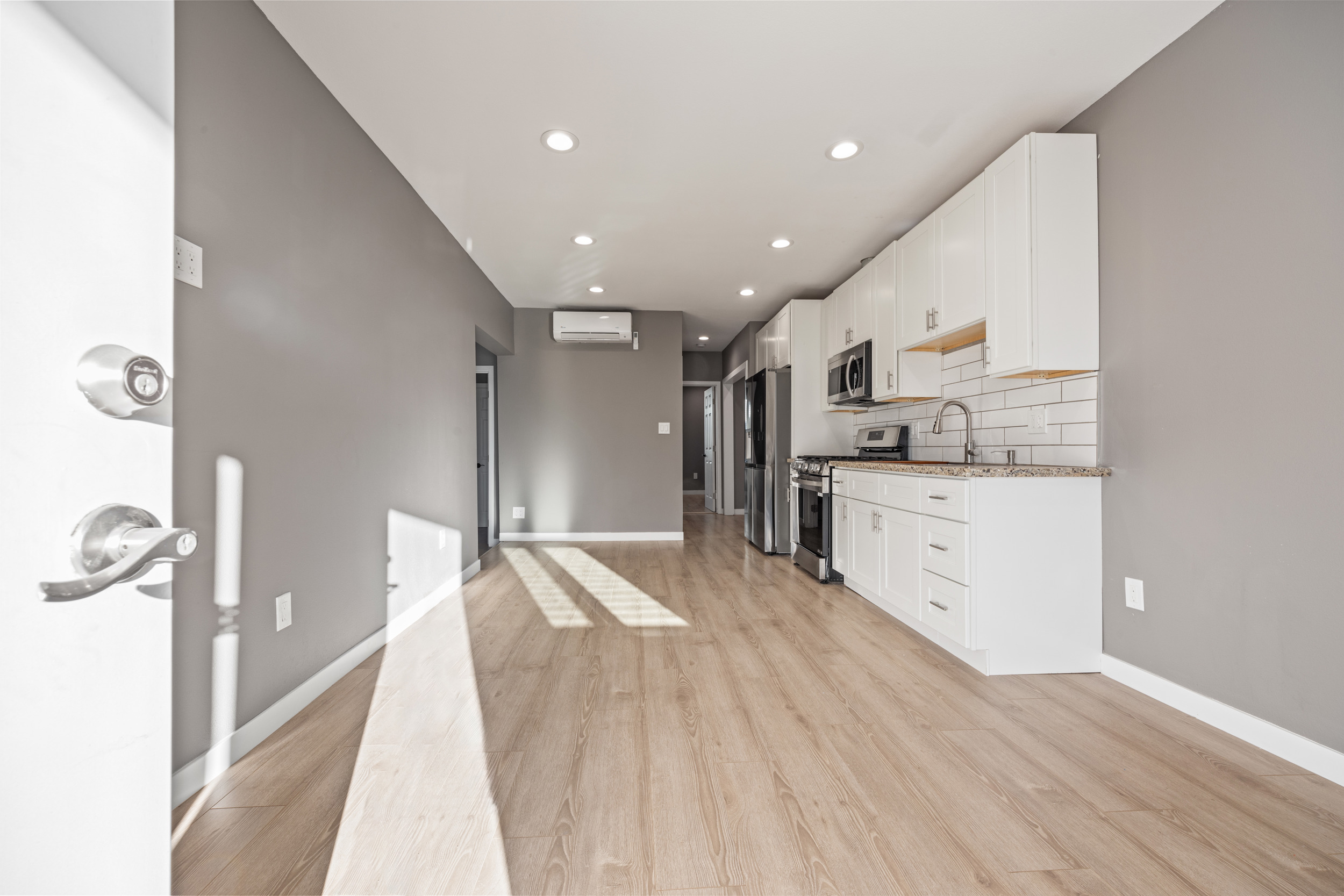 5114 S Main Street - 1